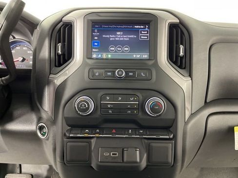 Used 2022 Chevrolet Silverado 1500 W/T w/ Trailering Package image 23