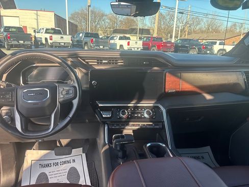 Used 2023 GMC Sierra 1500 Denali Ultimate image 16