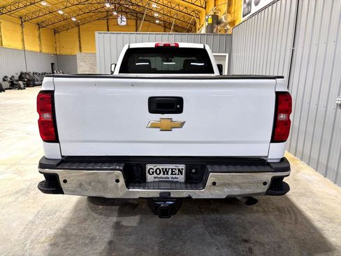 Used 2018 Chevrolet Silverado 2500 W/T w/ Snow Plow Prep Package image 8