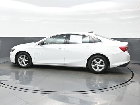 Used 2016 Chevrolet Malibu LS FWD image 3