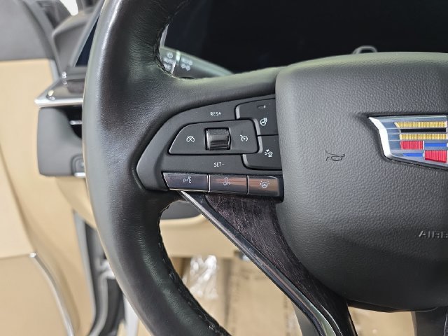 Used 2023 Cadillac Escalade ESV Premium Luxury w/ LPO, Floor Liner Package AWD/4WD image 17
