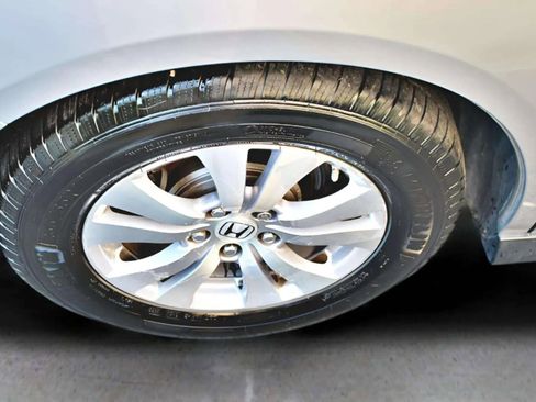 Used 2016 Honda Odyssey EX-L image 39