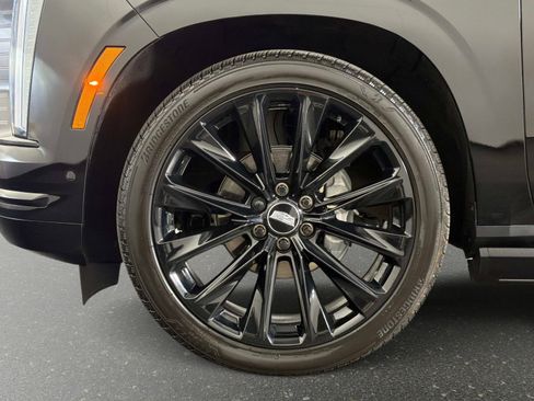 Used 2026 Cadillac Escalade Sport w/ LPO, ONYX Package AWD/4WD image 19