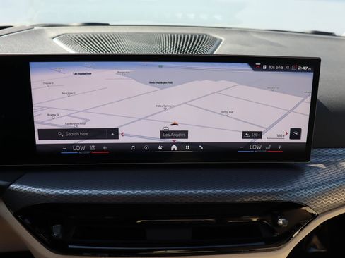 Used 2025 BMW 440i xDrive w/ Premium Package image 24