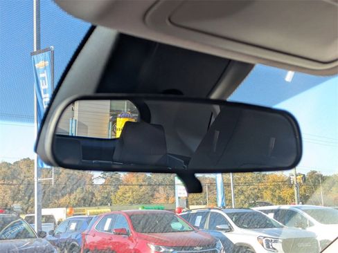 Used 2024 Toyota RAV4 XLE image 24