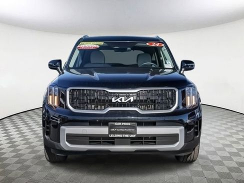 Certified 2024 Kia Telluride EX w/ EX Captain's Chair Package image 3