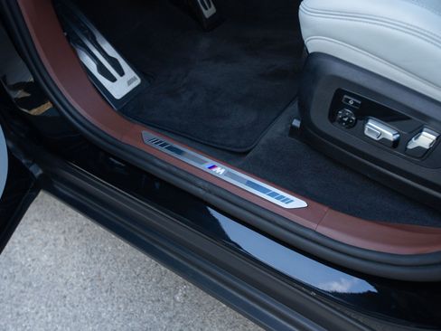 Used 2024 BMW XM AWD/4WD image 22