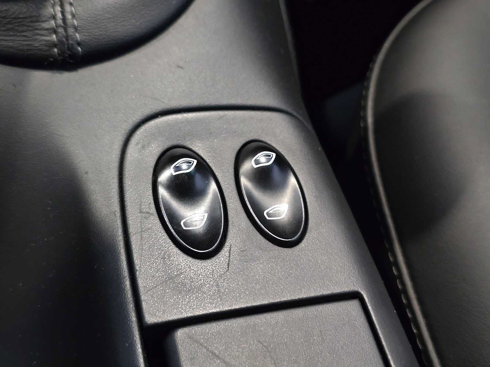 Used 2002 Porsche 911 GT2 RWD image 26