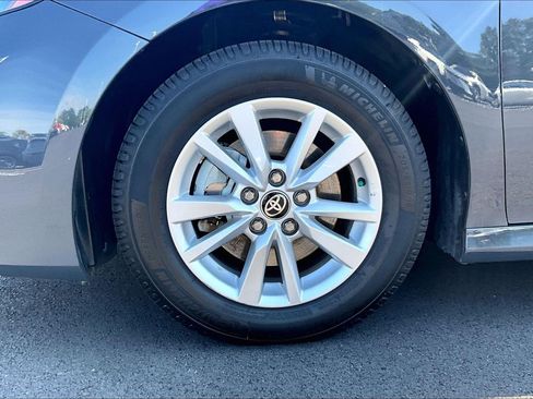 Used 2025 Toyota Camry LE w/ Convenience Package AWD/4WD image 9