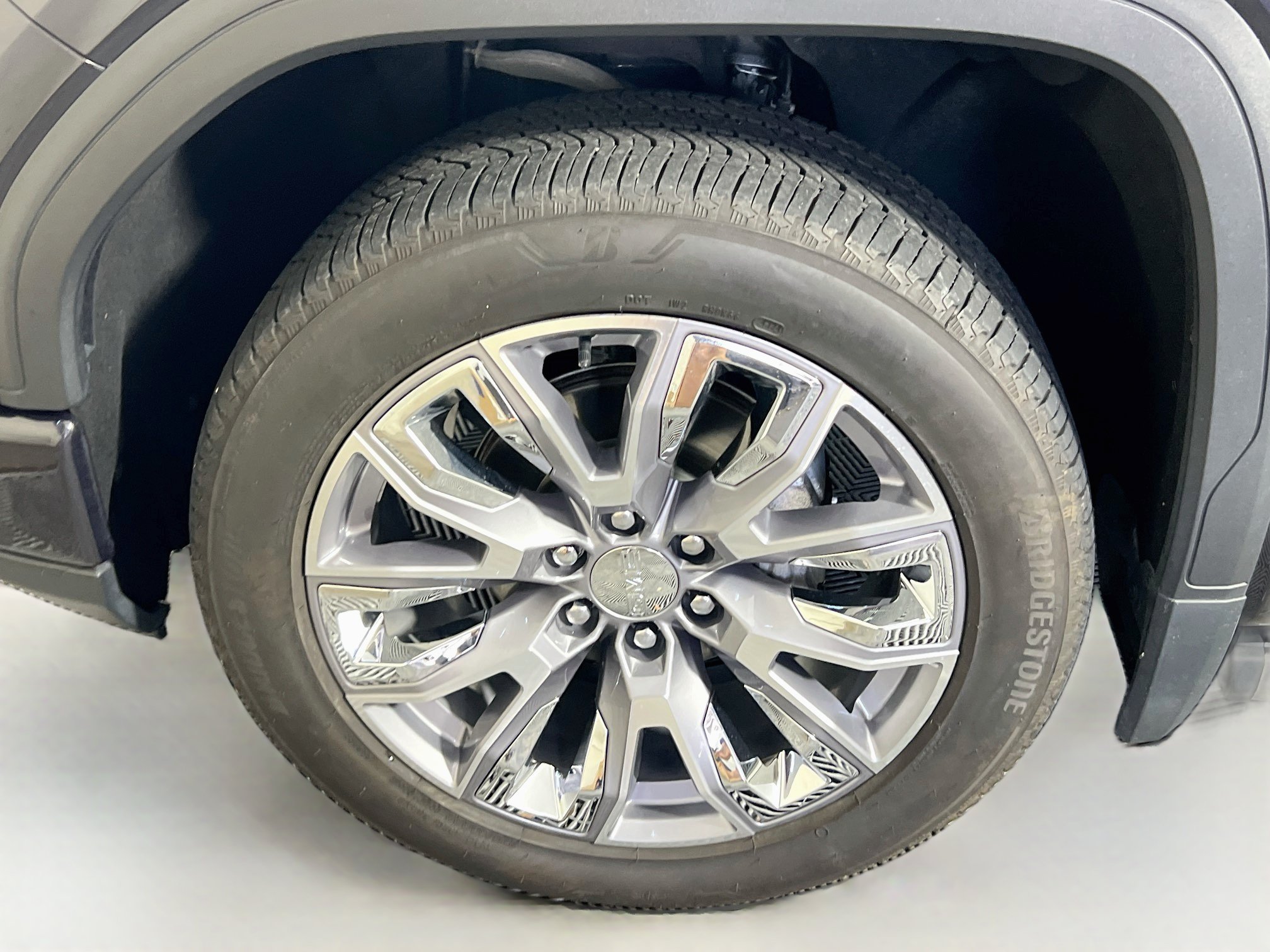 Used 2024 GMC Sierra 1500 Denali w/ Denali Reserve Package AWD/4WD image 13