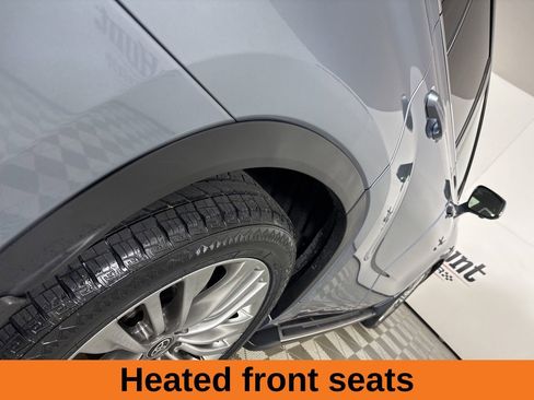 Used 2024 Toyota Highlander Platinum image 35