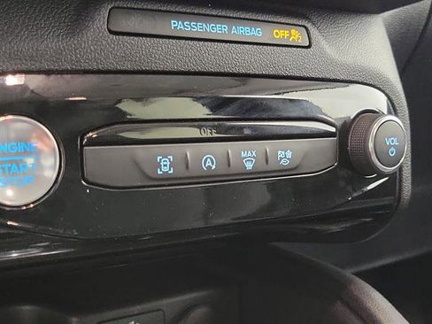 Used 2025 Ford Escape Platinum AWD/4WD image 28