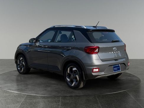 Certified 2025 Hyundai Venue Limited FWD image 7