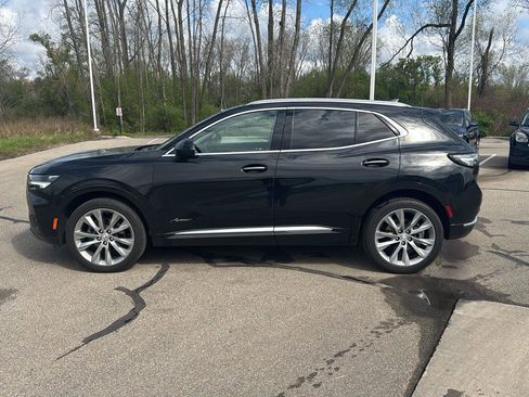 Used 2023 Buick Envision Avenir AWD/4WD image 2