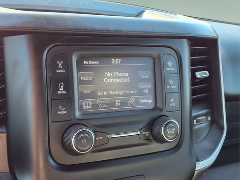 Used 2021 RAM 1500 Big Horn image 28