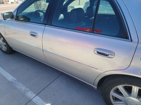 Used 2007 Cadillac DTS Luxury II image 5