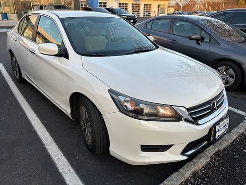 Used 2013 Honda Accord LX image 4