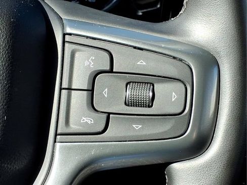 Used 2023 Chevrolet Silverado 1500 LT AWD/4WD image 25