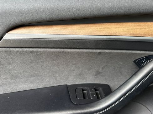 Used 2022 Tesla Model 3 Long Range AWD/4WD image 11