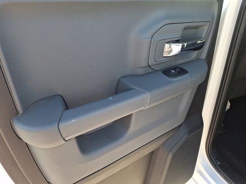 Used 2024 RAM 1500 Classic SLT AWD/4WD image 19