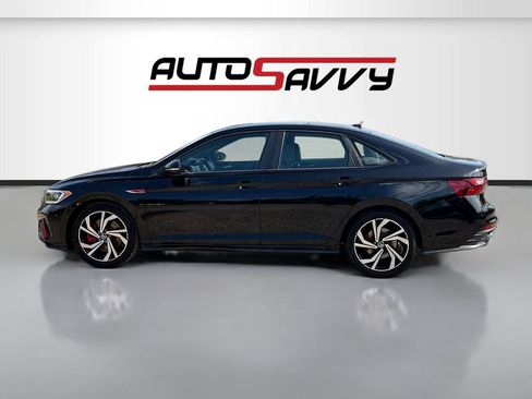 Used 2023 Volkswagen Jetta GLI Autobahn FWD image 4