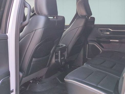 Used 2023 RAM 1500 Laramie AWD/4WD image 27