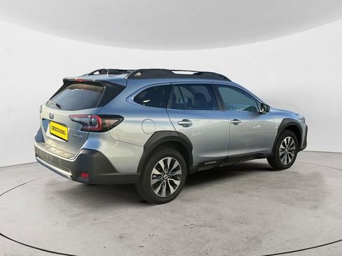 Used 2023 Subaru Outback Limited image 5
