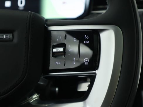 New 2026 Land Rover Range Rover SE image 12