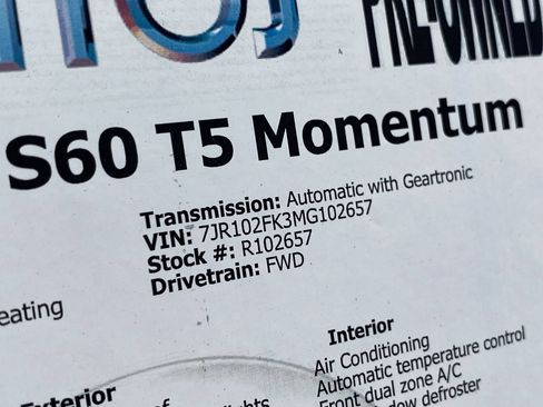 Used 2021 Volvo S60 T5 Momentum FWD image 34
