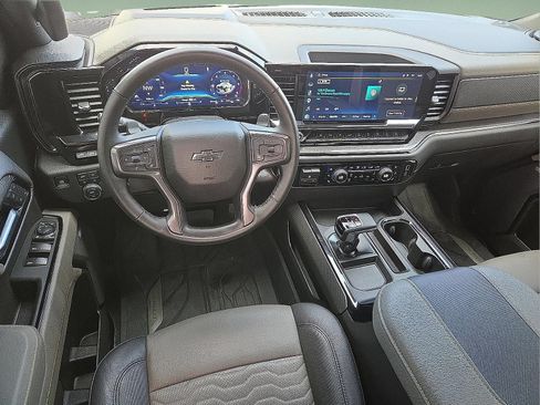 Used 2025 Chevrolet Silverado 1500 ZR2 w/ Technology Package AWD/4WD image 6