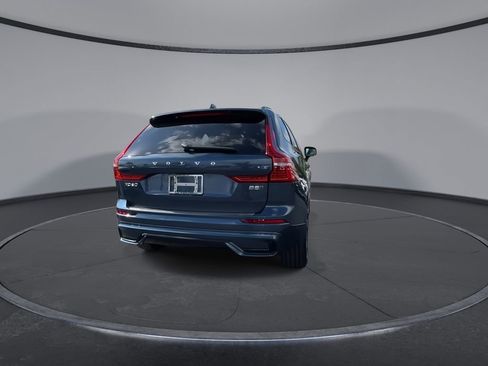 Used 2025 Volvo XC60 B5 Ultra w/ Protection Package Premier AWD/4WD image 8