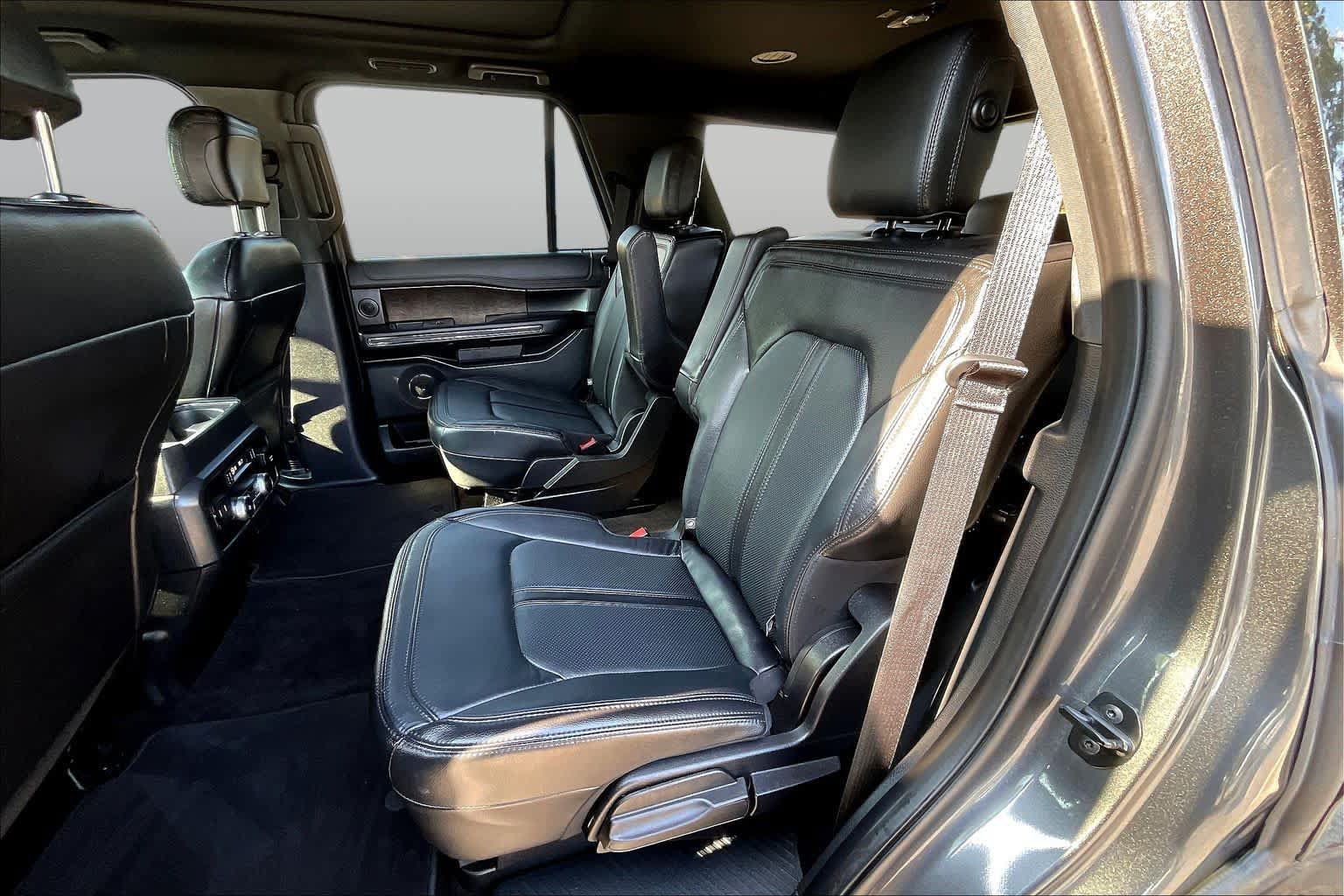 Used 2020 Ford Expedition Limited w/ Equipment Group 301A AWD/4WD image 20