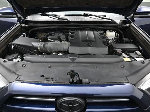 Used 2023 Toyota 4Runner SR5 Premium w/ Moonroof Package AWD/4WD image 38