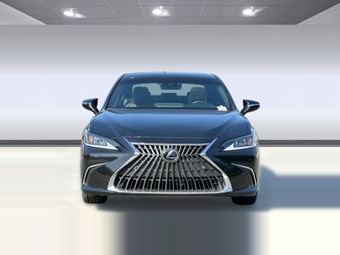 Used 2025 Lexus ES 300h w/ Premium Package FWD image 6