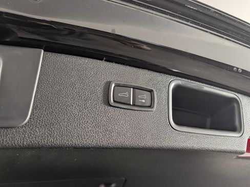 New 2026 Porsche Macan GTS AWD/4WD image 18
