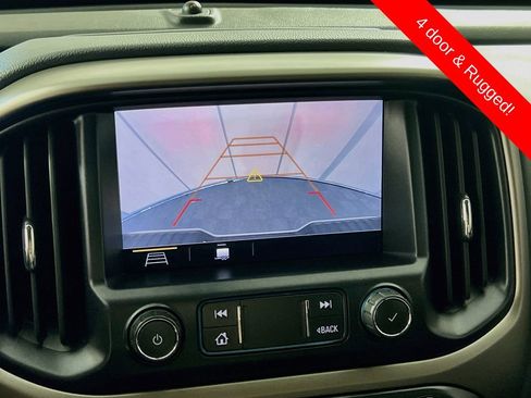 Used 2022 Chevrolet Colorado Z71 AWD/4WD image 13