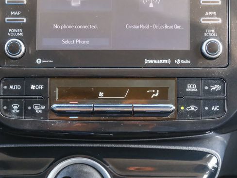 Certified 2022 Toyota Prius Prime LE FWD image 14