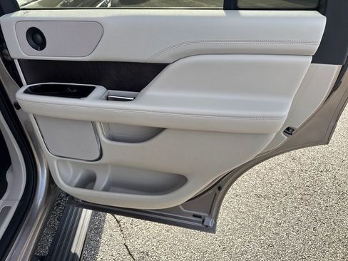 Used 2019 Lincoln Navigator Reserve w/ Cargo Package image 16