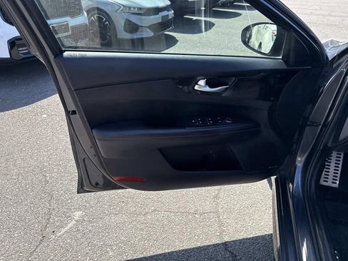 Used 2021 Kia Forte GT-Line w/ GT-Line Premium Package FWD image 13