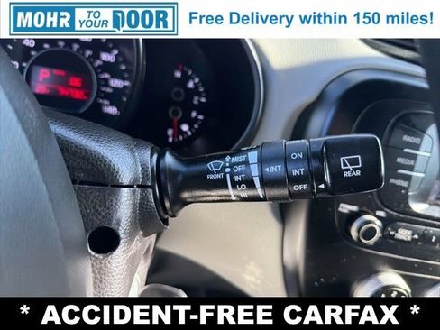 Used 2017 Kia Soul image 17