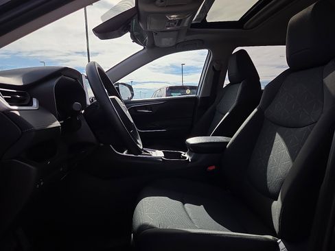 Used 2024 Toyota RAV4 XLE image 15