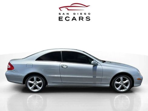 Used 2005 Mercedes-Benz CLK 320 Coupe image 17