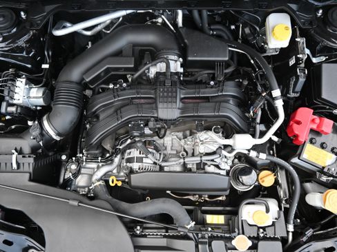 Used 2025 Subaru Forester Limited image 36