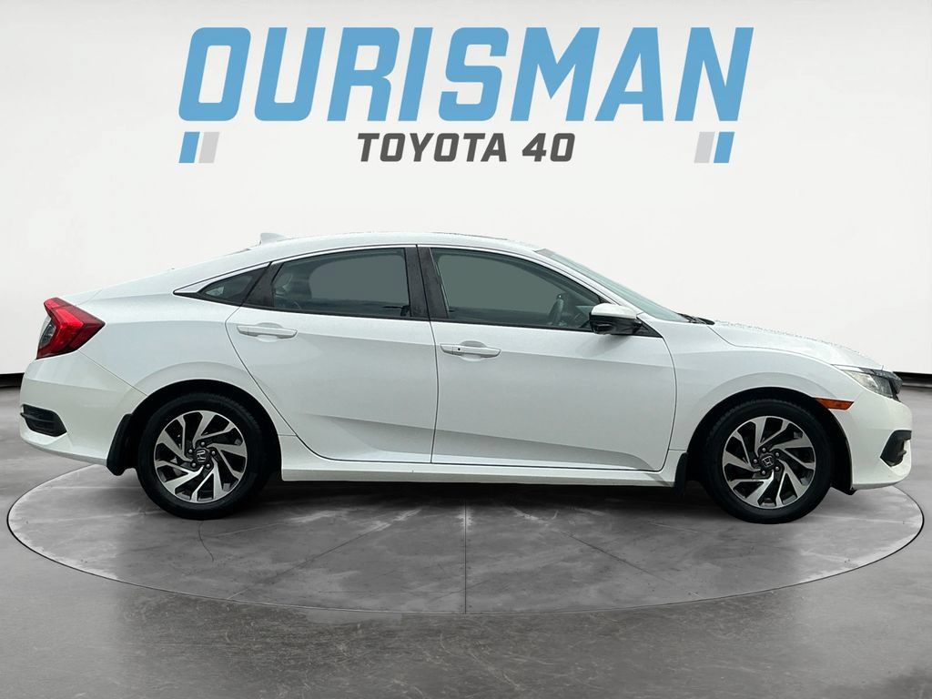 Used 2018 Honda Civic EX image 8