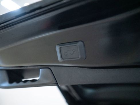 Certified 2021 Toyota RAV4 Limited FWD image 40