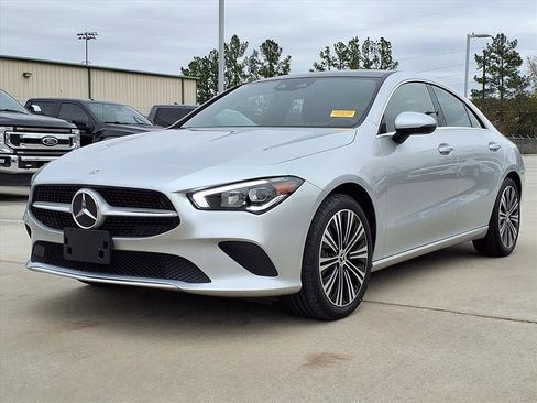Used 2023 Mercedes-Benz CLA 250 CLA 250 w/ Premium Package image 5