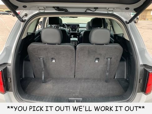 Used 2022 Kia Sorento SX FWD image 9