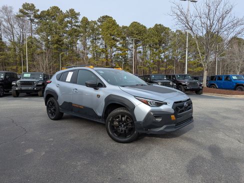 Used 2024 Subaru Crosstrek 2.5i Wilderness image 3