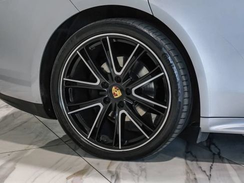 Used 2018 Porsche Panamera 4 AWD/4WD image 55