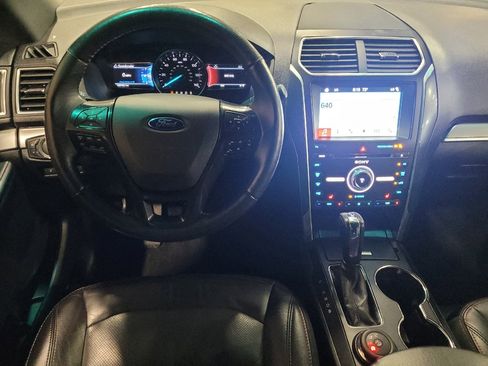 Used 2017 Ford Explorer Sport AWD/4WD image 22